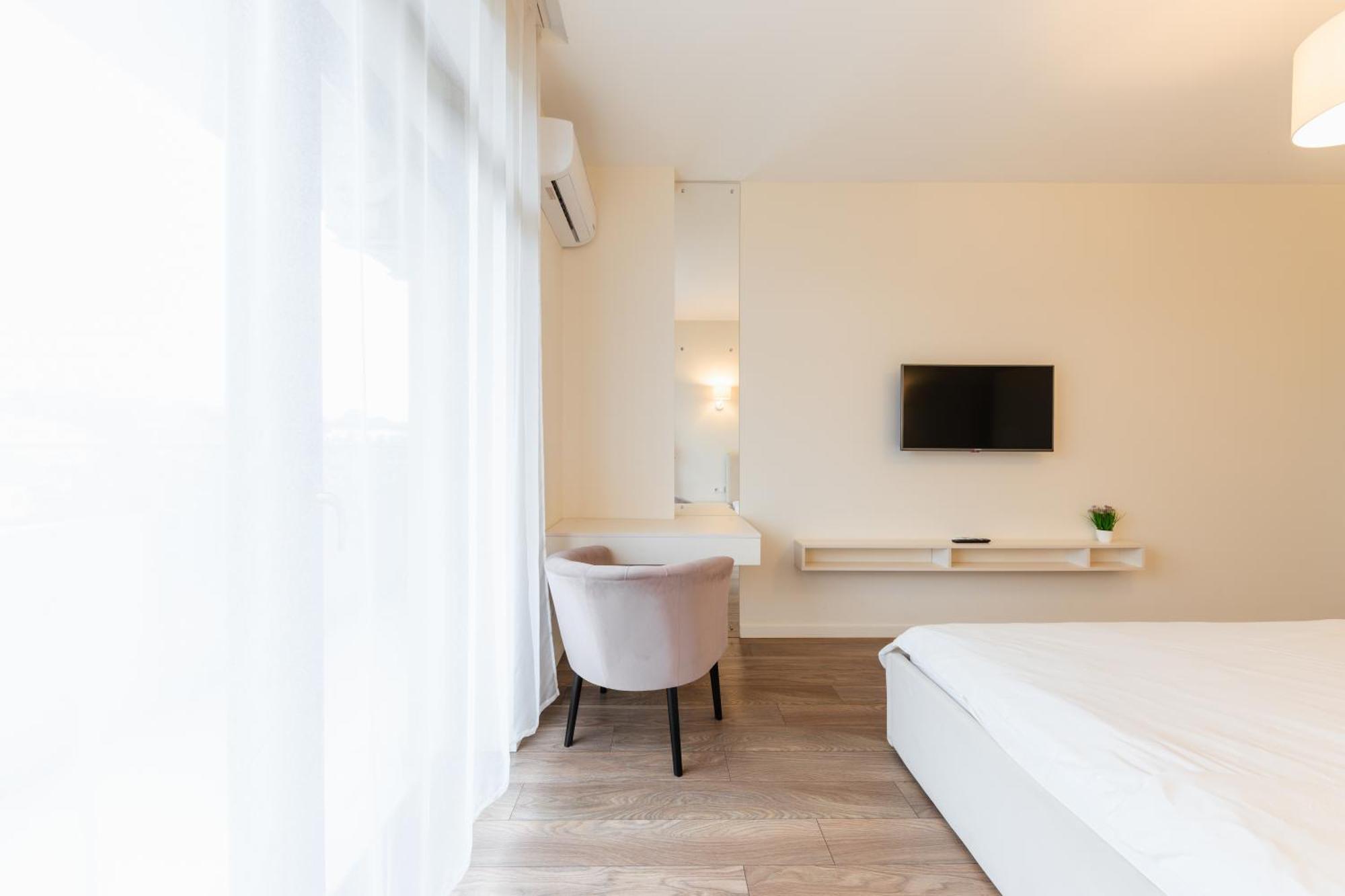 Luxury Apartments “Dream City” ウージュホロド エクステリア 写真